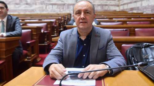 Καράογλου: Ο πρώτος βουλευτής της ΝΔ που τάσσεται ανοιχτά εναντίον της νέας θητείας της Κατερίνας Σακελλαροπούλου