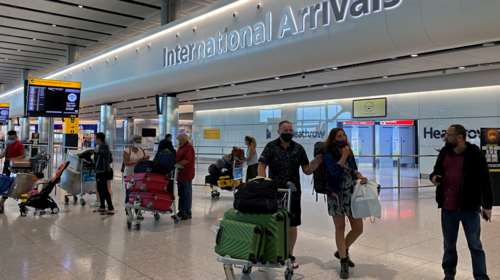 Βρετανία: Υποχρεωτική καραντίνα δύο εβδομάδων για όσους ταξιδεύουν στη χώρα