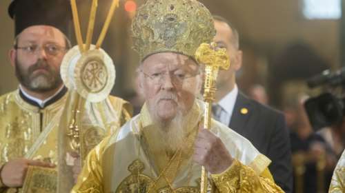 Η Θεία Λειτουργία της Πρώτης Ανάστασης από το Φανάρι (live)