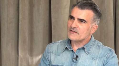 Παύλος Σταματόπουλος | Έπεσε θύμα απάτης - Οι φωτογραφίες του σε γνωστή εφαρμογή γνωριμιών