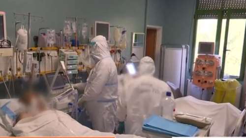 Κορονοϊός: Συγκλονιστικό - Η πρώτη επικοινωνία με την κόρη του μετά την αποσωλήνωση: "Μπαμπάκα, κάνε κουράγιο" [Βίντεο]