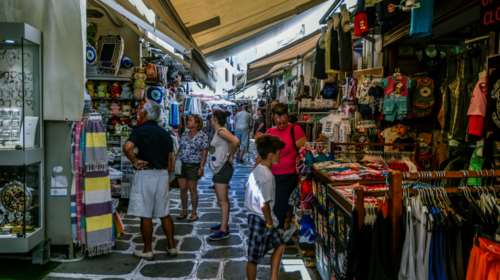 MIT: Δεν αναμένεται αύξηση κρουσμάτων το καλοκαίρι στην Ελλάδα, ακόμη και χωρίς μέτρα