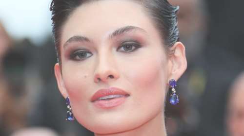 Οι 5 κορυφαίες τάσεις στα κουρέματα για το φθινόπωρο του ᾽23 αποπνέουν μια αβίαστη κομψότητα