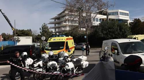 Γλυφάδα - Ανακοίνωση του Σπύρου Καρνέση για την αιματηρή επίθεση: "Παρακαλούμε να αποφεύγεται κάθε συσχέτιση με άλλη υπόθεση"