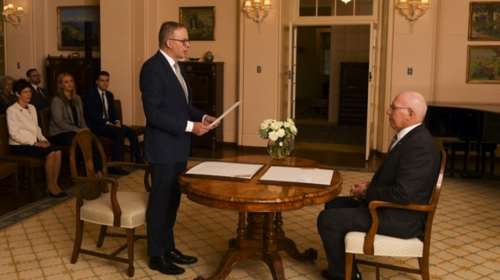 Αυστραλία: Ορκίστηκε πρωθυπουργός ο ηγέτης των Εργατικών - Αλλαγή εποχής μετά από 10 χρόνια Δεξιά