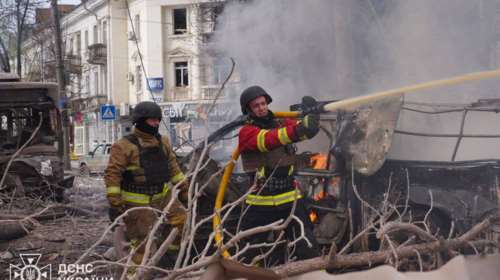 Ουκρανία: Τρεις νεκροί και οκτώ τραυματίες σε ρωσική επίθεση στην πόλη Πάβλοχραντ