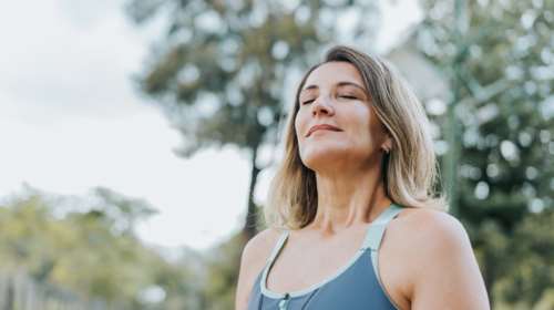 Καρκίνος ωοθηκών: Tα 9 πιο κοινά συμπτώματα που αγνοούν οι γυναίκες