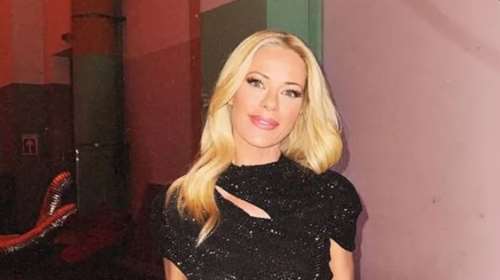 Ο ολόσωστος τρόπος για να φορέσεις jeans σε βραδινή έξοδο σύμφωνα με τη Ζέτα Μακρυπούλια