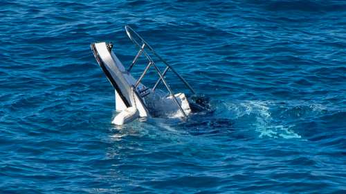 Ναυάγιο ανοικτά της Λέσβου με πρόσφυγες: Διασώθηκαν 32 άτομα, αγνοούνται δύο