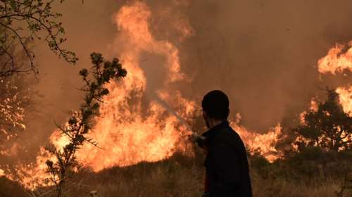 Αποκάλυψη: Για τη φωτιά στο Ξυλόκαστρο φταίει αγρότης που έκανε εργασίες σε &quot;αχαρτογράφητο&quot; χωράφι