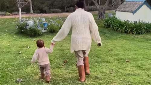 Τι αλλάζει για τον Άρτσι και τη Λίλιμπετ σε περίπτωση που ο παππούς τους παραιτηθεί από το θρόνο;