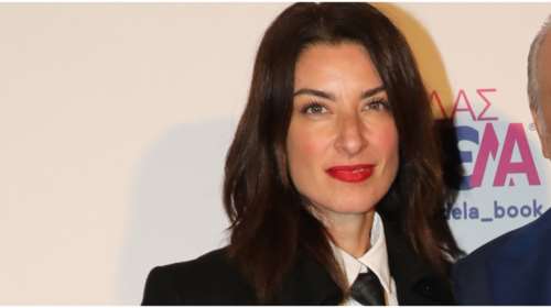 Άντζελα Ευριπίδη: Το μοντέλο των 90's φόρεσε το ιδανικό ανδρόγυνο look - Η σπάνια εμφάνιση