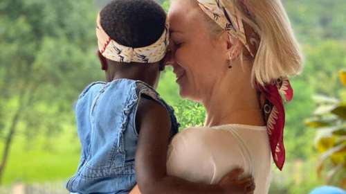 Χριστίνα Κοντοβά: Η νέα φωτογραφία αγκαλιά με την κόρη της, Ada