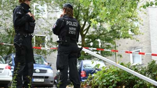 Γερμανία: Ανησυχία προκαλεί η αύξηση των κρουσμάτων - Κλείνουν τα σύνορα σε επικίνδυνες περιοχές