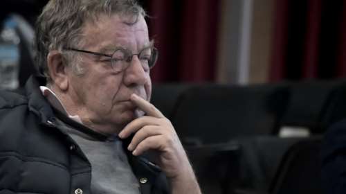 Η άγνωστη ιστορία του Ηλία Νικολακόπουλου- Μικρό παιδί, ήταν σε στρατόπεδο για γυναίκες κομμουνίστριες