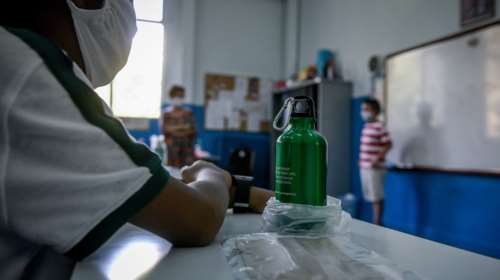 Ανοιγμα σχολείων - Απλές οδηγίες ειδικών: Καλός αερισμός στις τάξεις - Αλλαγή ρούχων με την επιστροφή στο σπίτι