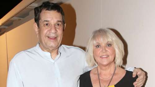 Ρούλα Κορομηλά: Η σπάνια εμφάνισή της στο Ηρώδειο με total black σύνολο