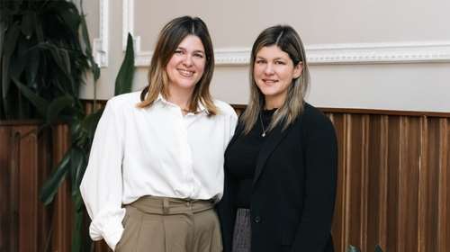 Ισμήνη και Χριστίνα Τορνιβούκα: Η τέταρτη γενιά του ξενοδοχειακού ομίλου ΤΟR οραματίζεται μια νέα εποχή στην ελληνική φιλοξενία