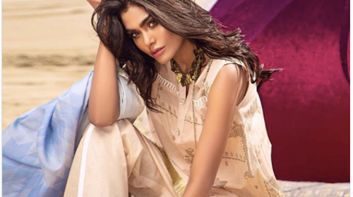 Πακιστάν: Το γνωστό μοντέλο Ζάρα Αμπίντ επέβαινε στη μοιραία πτήση που συνετρίβη στο Καράτσι