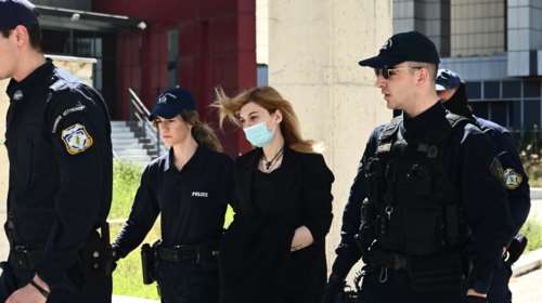 Δίκη Πισπιρίγκου: Η άτυπη αναπαράσταση ασφυξίας για τη Μαλένα και ο &quot;επιστημονικός ίλιγγος&quot; του ιατροδικαστή Καλόγρηα