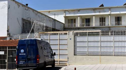 Προσπάθησαν να περάσουν στις φυλακές Κορυδαλλού ναρκωτικά και κινητά