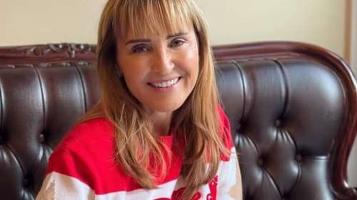 Μάρα Ζαχαρέα: Απογευματινή έξοδος στου Ψυρρή - Για λαχταριστά γλυκά