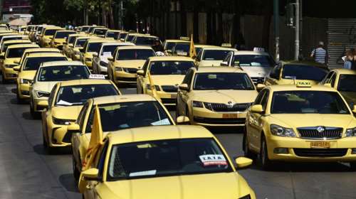 Χωρίς ταξί σήμερα η Αθήνα λόγω 24ωρης απεργίας - Ζητούν την είσοδό τους στις λεωφορειολωρίδες