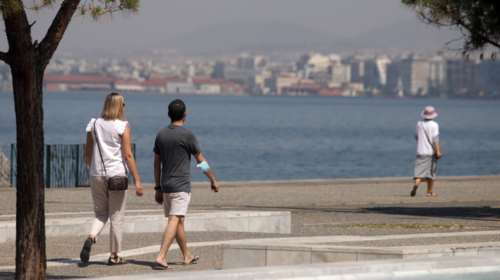 Kορονοϊός: Αύξηση κρουσμάτων στην Αττική, βράζουν Θεσσαλονίκη, Λάρισα - Οι περιοχές που προκαλούν ανησυχία