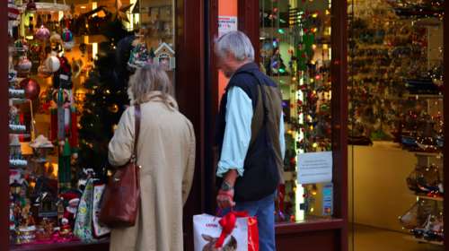 Χριστούγεννα 2021: Το ωράριο λειτουργίας των εμπορικών καταστημάτων στην Αθήνα - Ποιες Κυριακές θα είναι ανοιχτά