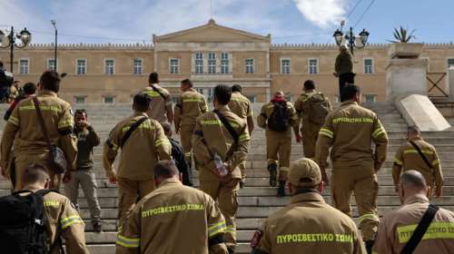 Δασικές πυρκαγιές: Ενίσχυση με εναέρια μέσα και Ευρωπαίους πυροσβέστες, αλλά με γερασμένο προσωπικό και στόλο