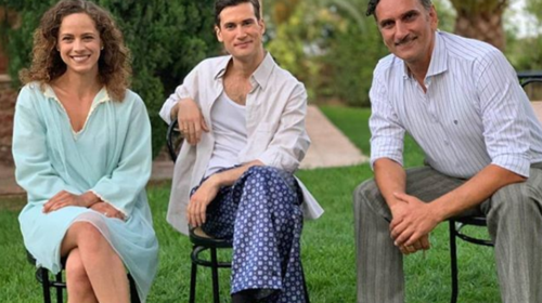 Η Ελλη Τρίγγου ξεσηκώνει τις Αγριες Μέλισσες με βίντεο που κάνει τη μαϊμού