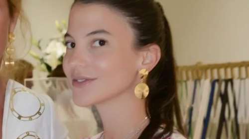 Δήμητρα Κούστα: Η σπάνια εμφάνιση και το (ογκώδες) διαμαντένιο δαχτυλίδι της