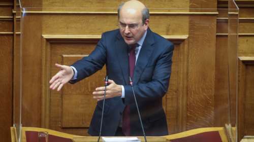 Επίθεση Χατζηδάκη σε Τσίπρα: Ξυπνάτε με το ψέμα, κοιμάστε με το ψέμα - Δεν προσχωρώ στο δόγμα του Αγίου Δημοσίου