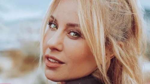 Γωγώ Μαστροκώστα: Αυτή είναι η πανύψηλη κόρη της που βλέπουμε εξαιρετικά σπάνια