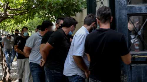 Ζάκυνθος: Οι δολοφόνοι της Κλουτσινιώτη τσακώνονταν γιατί σκότωσαν λάθος άνθρωπο, είπε το &quot;βαθύ λαρύγγι&quot;