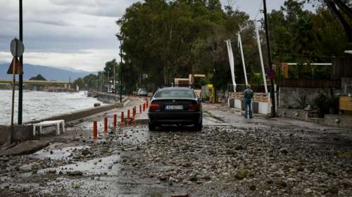 Κακοκαιρία Ιανός: 619 απεγκλωβισμοί και διασώσεις από την Πυροσβεστική