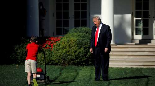 Σε ποιους ετοιμάζεται να δώσει &quot;χάρη&quot; ο Τραμπ: Γνωστοί ράπερ και εγκληματίες του &quot;λευκού κολάρου&quot;