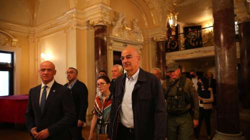 Αιφνιδιαστική επίσκεψη Δένδια στην Οδησσό: Συναντήθηκε με στελέχη της ελληνικής ομογένειας