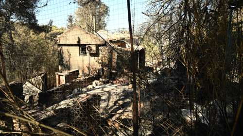 Συστάσεις για τη φάση αποκατάστασης των ζημιών μετά την πυρκαγιά -  Πώς καθαρίζουμε το σπίτι -  Τι λέει ο ΕΟΔΥ