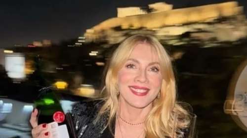 Σμαράγδα Καρύδη: Άνοιξε το υπέροχο σπίτι της για τους φίλους της - Βρίσκεται κάτω από τον ιερό βράχο της Ακρόπολης