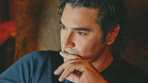 Στέφανος Παπακαλιάτης: Αυτός είναι ο γοητευτικός αδερφός του Χριστόφορου, κολλητός φίλος του Χρήστου Μάστορα
