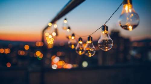 Ηλεκτρικό Ρεύμα: Σε ισχύ από σήμερα το μειωμένο νυχτερινό τιμολόγιο