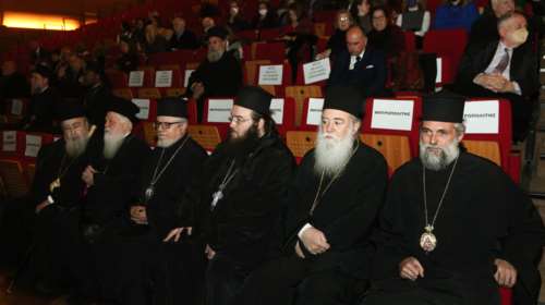 Διαψεύδει η Ιερά Σύνοδος δημοσιεύματα &quot;περί συστάσεως πιστωτικού ιδρύματος&quot;