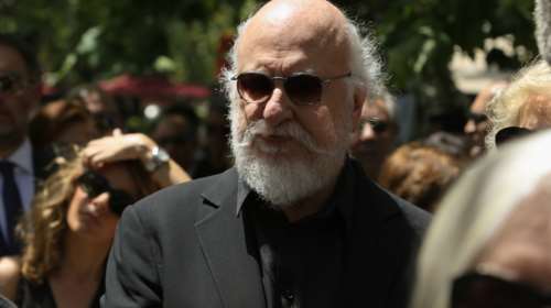 Ο Διονύσης Σαββόπουλος αποχαιρετά τον Μίκη Θεοδωράκη: "O Captain my Captain, η δάφνη κερδήθηκε, ποτέ δεν θα πεθάνεις"