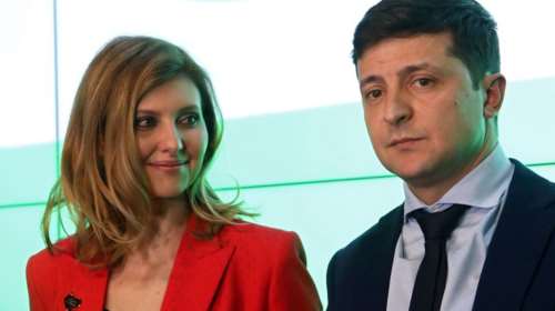 Ολένα Ζελένσκα: Ποια είναι η Πρώτη Κυρία της Ουκρανίας που δίνει θάρρος σε έναν ολόκληρο λαό