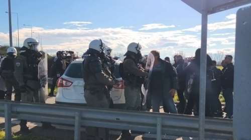 Αγρότες: &quot;Δεν θα φύγουμε από τα μπλόκα αν δεν δικαιωθούμε&quot; - Τεταμένο κλίμα και στην Καρδίτσα