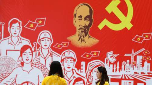 Βιετνάμ: Εικόνες... ρετρό από το πρώτο συνέδριο του Κομμουνιστικού Κόμματος μετά το 2016