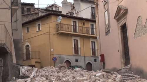 Ιταλία: Σάλος με δικαστική απόφαση για τους νεκρούς του σεισμού της Λ&#39; Άκουιλα - Τα θύματα έχουν κι αυτά ευθύνη