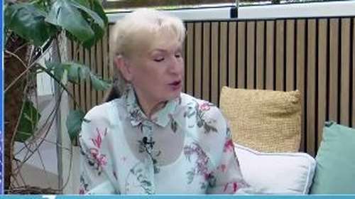 Σόφη Ζαννίνου: &quot;Γιατί να έχω έναν μεγάλο άνθρωπο δίπλα μου; Για να πηγαίνω να ανάβω κεριά στα μοναστήρια;&quot;