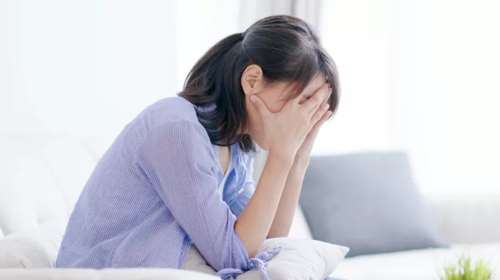 5 συνήθειες που οδηγούν σε πονοκεφάλους και πώς να τις αποφύγεις